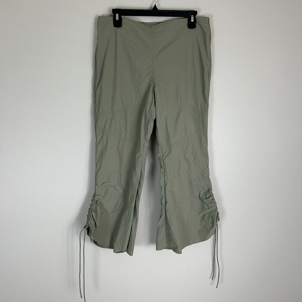 Silence + Noise 10 Hayley Cropped Kick Flare Pants Green Utility Parachute Capri